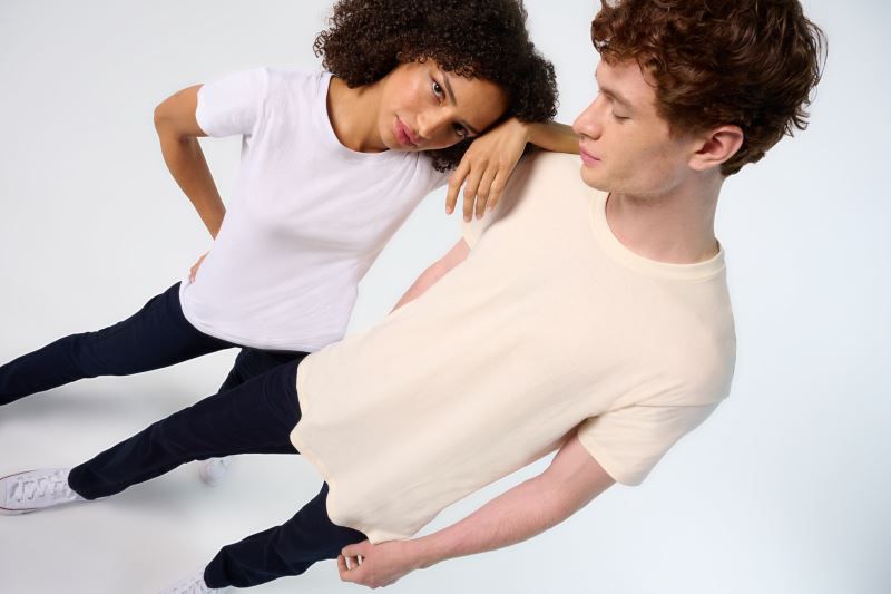 {"iN":"a6f03c6d-c48c-402e-a356-2456393dfa86","fH":"AA86EF523AEF2B84C3D2937DC6434F28","iP":1,"iT":1,"iU":[6]}