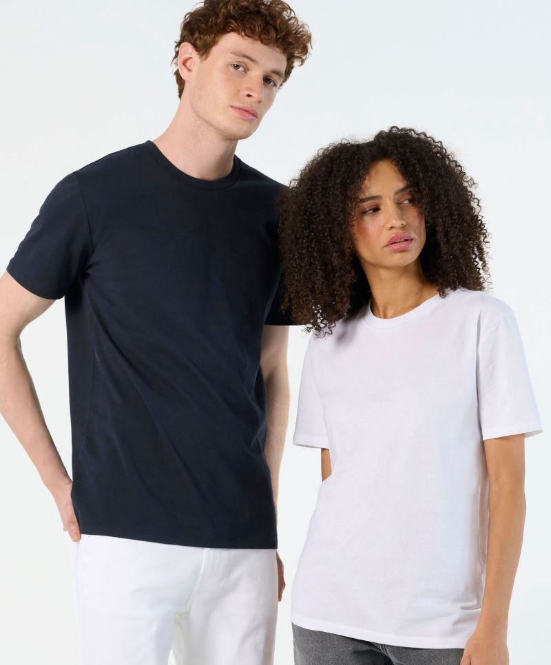 {"iN":"220d79c3-beee-4549-b62f-6c577e15028e","fH":"177146740966C5A160BCFC4A7F3CD9FB","iP":1,"iT":1,"iU":[1]}